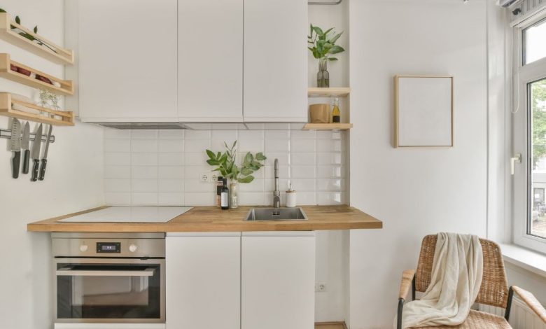 10 Best Colours to Paint a Small Kitchen for a Spacious, Open Feel