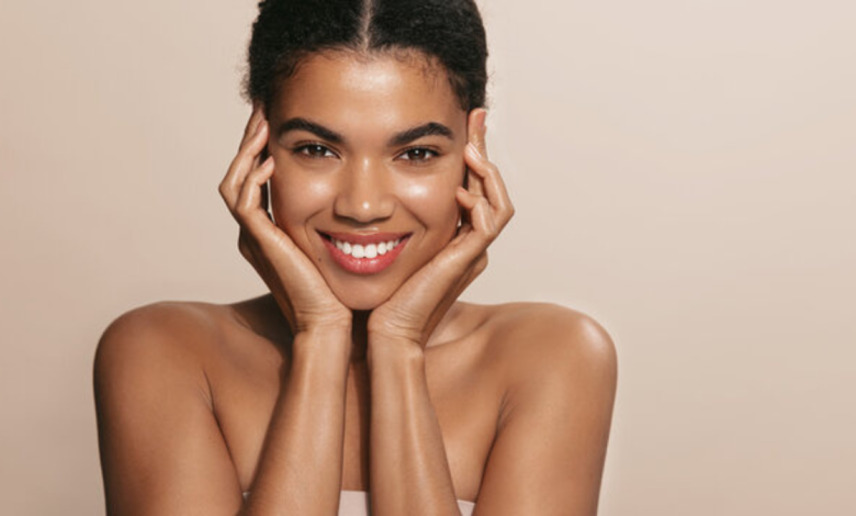 10 Reasons to Embrace a No-Makeup Look