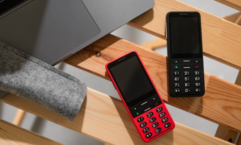 New Button-Based Smartphone for the Visually Impaired Launches in SA