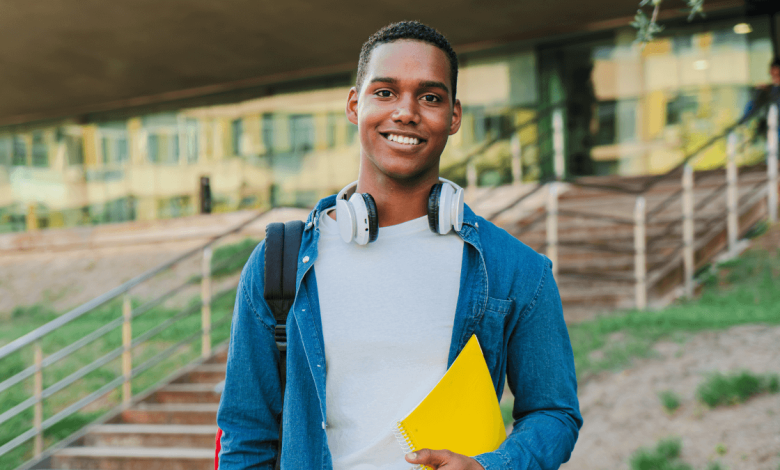 TEFL vs PGCE: Costs, Time, and Career Opportunities Compared